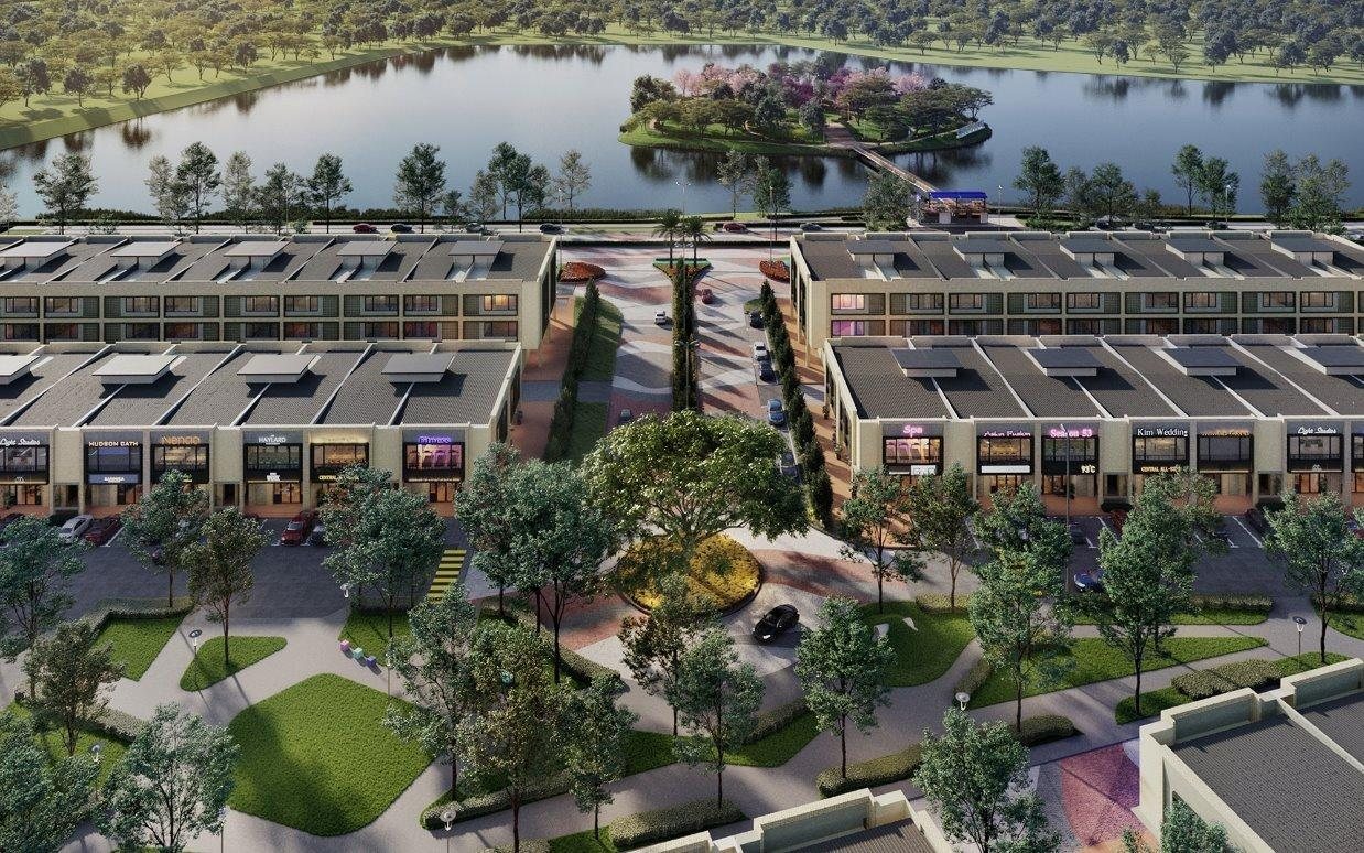 Meria Cybersouth, the lake-fronting shops near Avalon